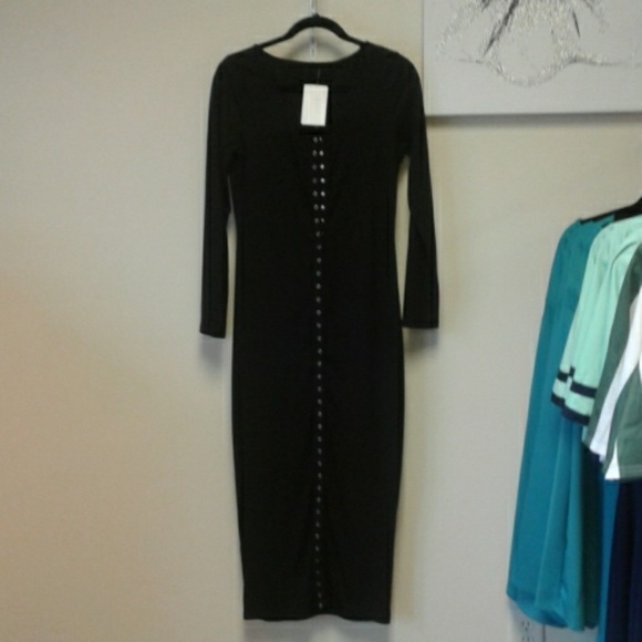 Dress - Picture 1 of 3